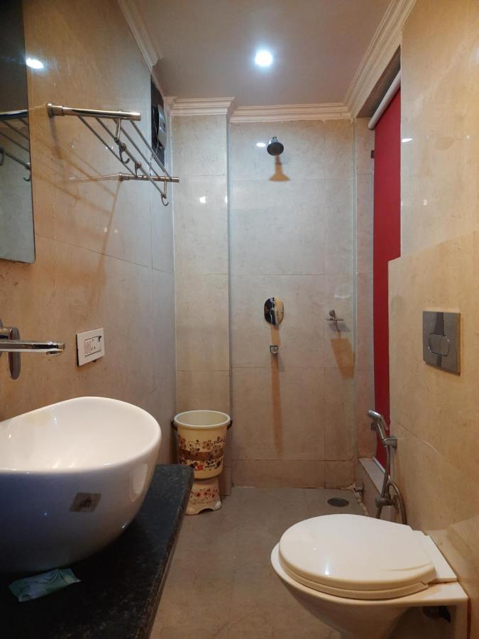 Hotel The Amour Dx Near Igi Airport Delhi New Delhi Exterior photo