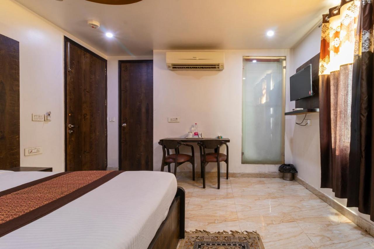 Hotel The Amour Dx Near Igi Airport Delhi New Delhi Exterior photo